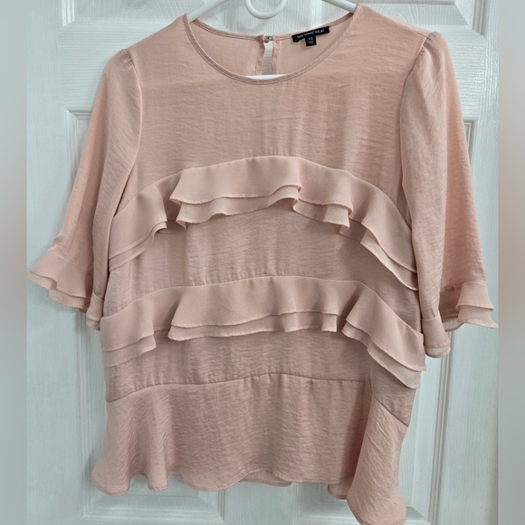 Who What Wear Layered Ruffle Top - Picture 3 of 7